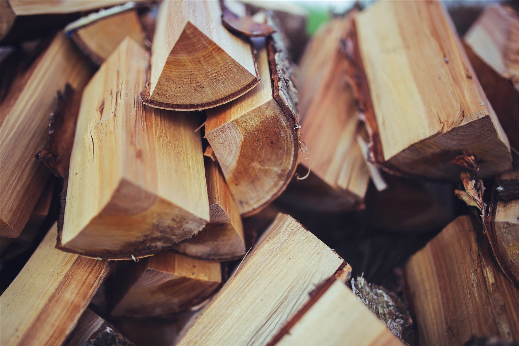 Aufbereitetes Holz